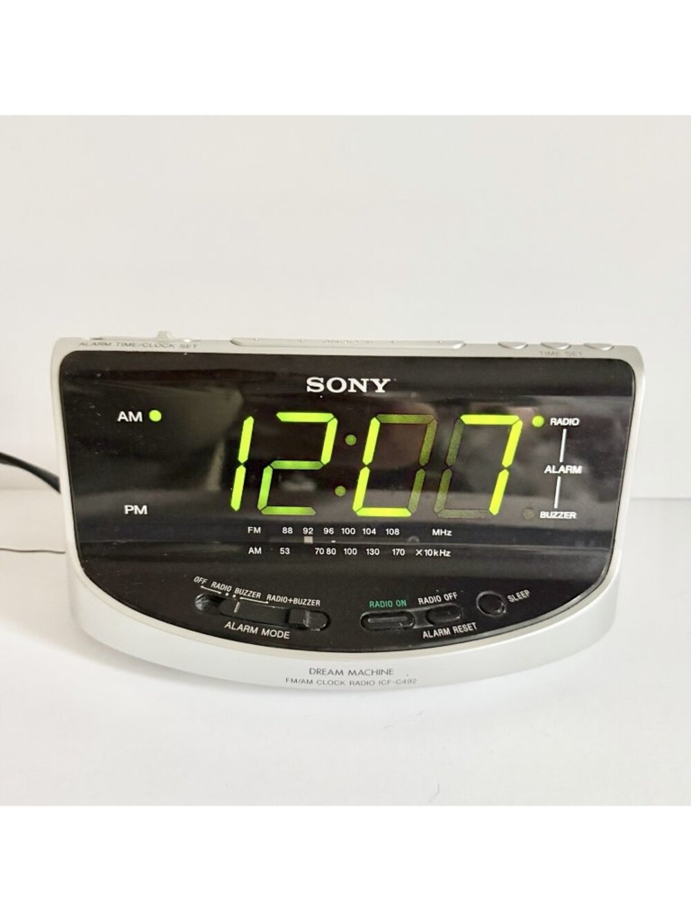 Sony Dream Machine ICF-C492 AM/FM Digital Alarm Clock Radio Green LED Retro Y2K